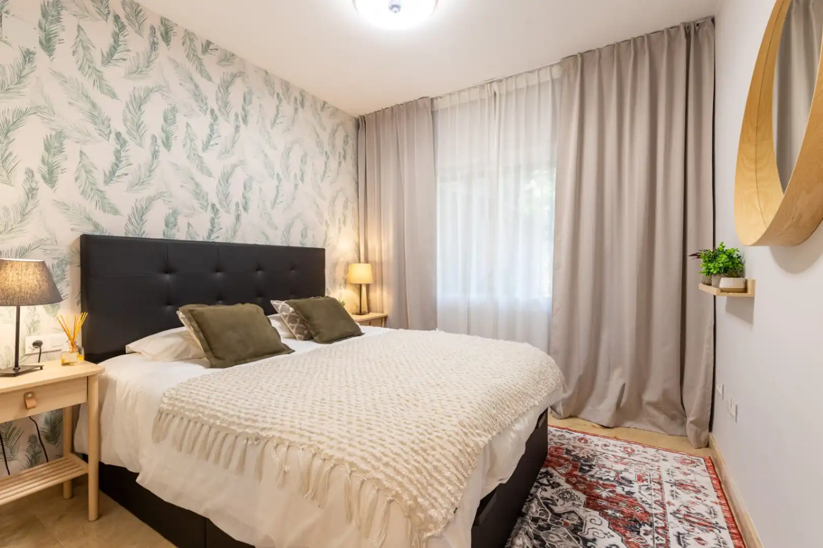 Schlafzimmer von Wohnungen zur Miete in Marbella mit Klimaanlage, Heizung und Terrasse