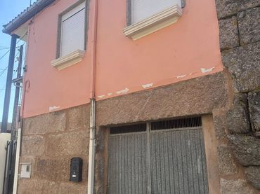 Casa con balcón en alquiler en San Cibrao das Viñas