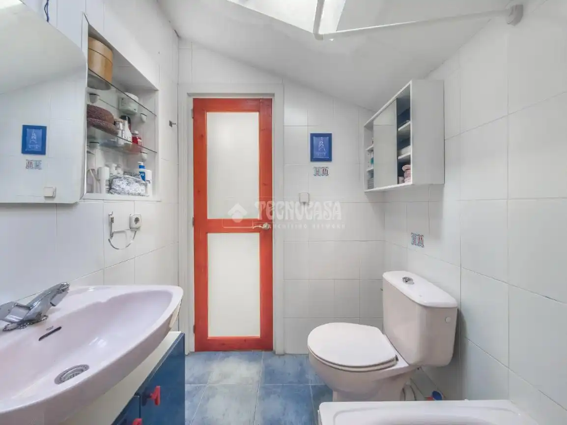 Baño de Piso en venta en Madrid con Calefacción