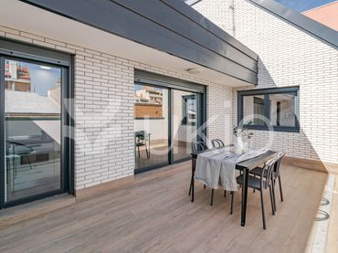 Apartament amb ascensor de lloguer a Calle de Antonia Ruiz Soro