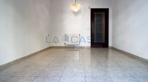 Foto 4 de Piso en venta en El Camp de l'Arpa del Clot, Barcelona Capital