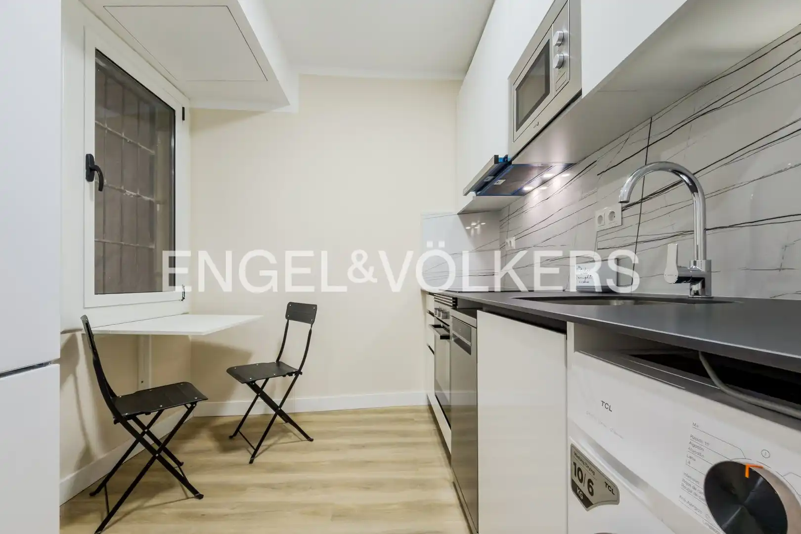 Kitchen of Flat for rent in Ciutat Vella
