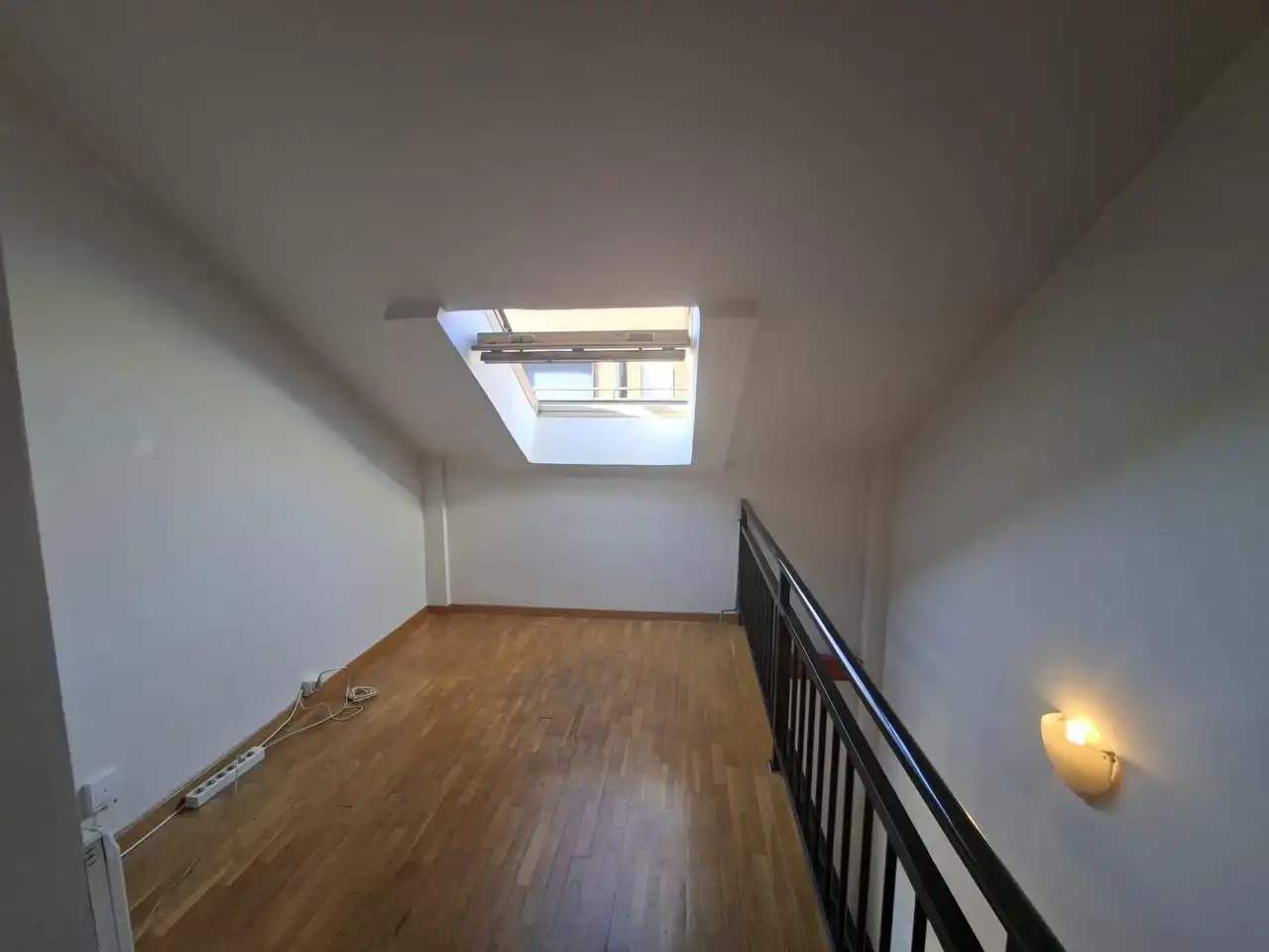 Duplexes for sale in Madrid  with Heating, Storage room and Furnished