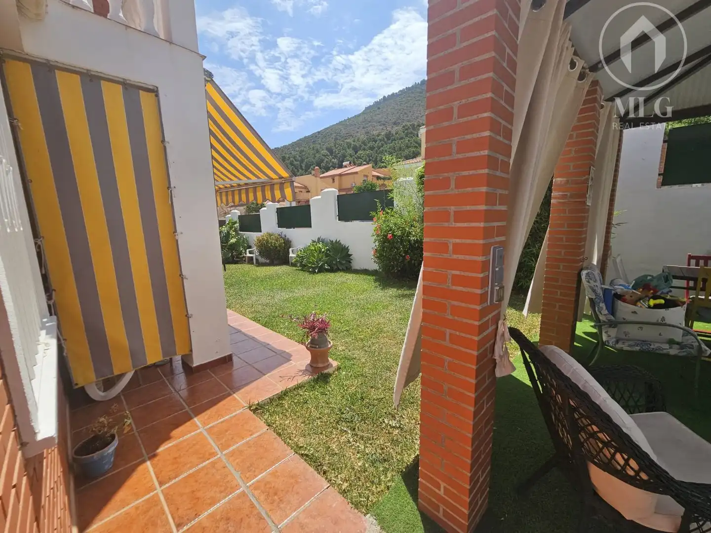 Jardín de Casa adosada en venta en Alhaurín de la Torre con Aire acondicionado y Amueblado