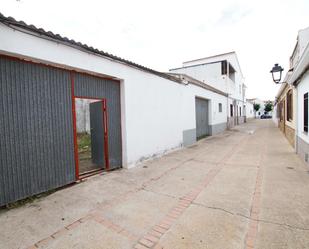 Exterior view of Residential for sale in Valdelacalzada