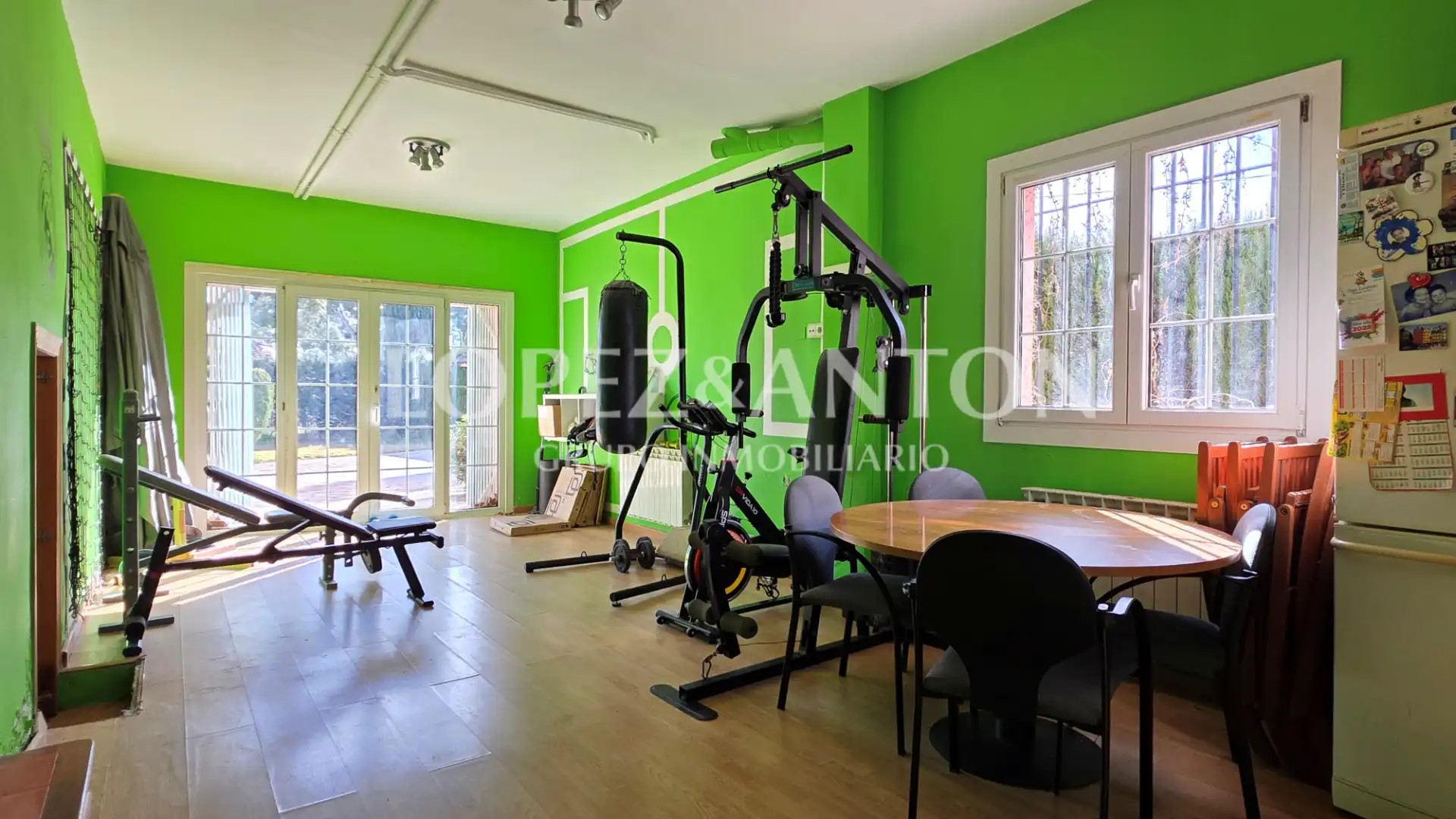 Casa o chalet en venta en L'Eliana con Calefacción, Jardín privado y Parquet