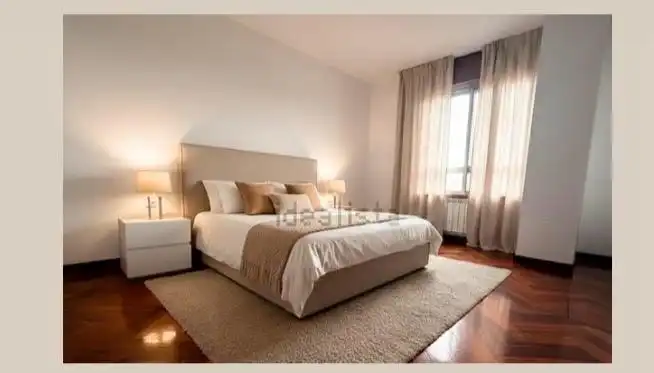 Habitación de Piso en venta en A Coruña Capital  con Calefacción, Parquet y Trastero