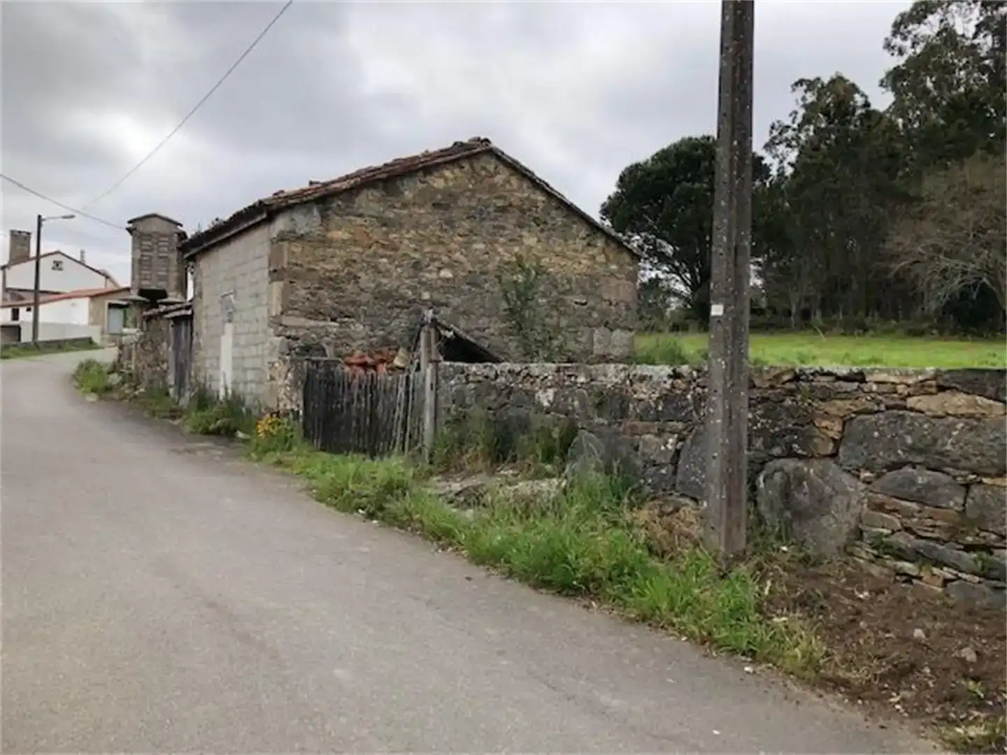 Vista exterior de Terreny en venda en Zas