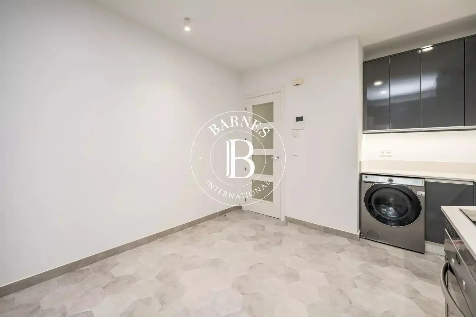 Wohnung zur Miete in Madrid mit Klimaanlage, Heizung und Ofen