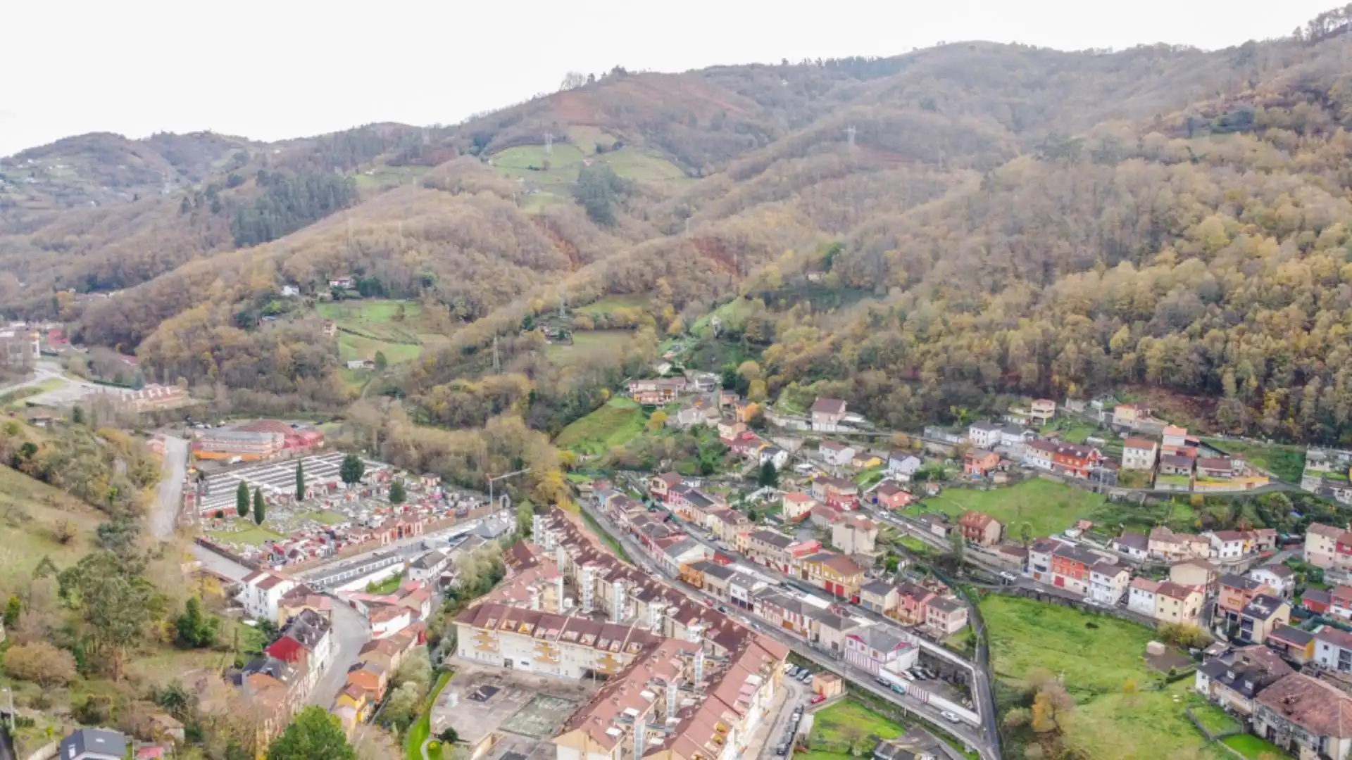 Vista exterior de Casa o chalet en venta en Mieres (Asturias)