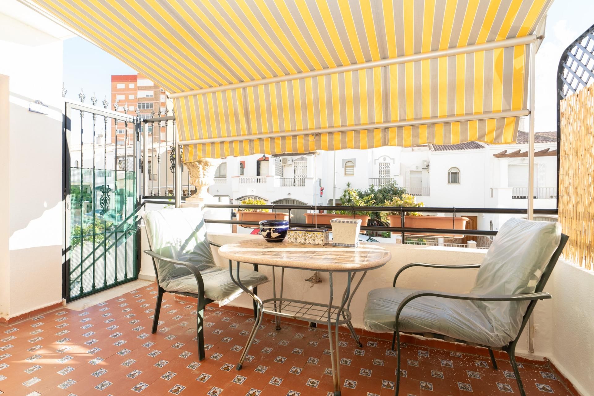 Terrassa de Casa o xalet en venda en Motril amb Aire condicionat, Terrassa i Traster