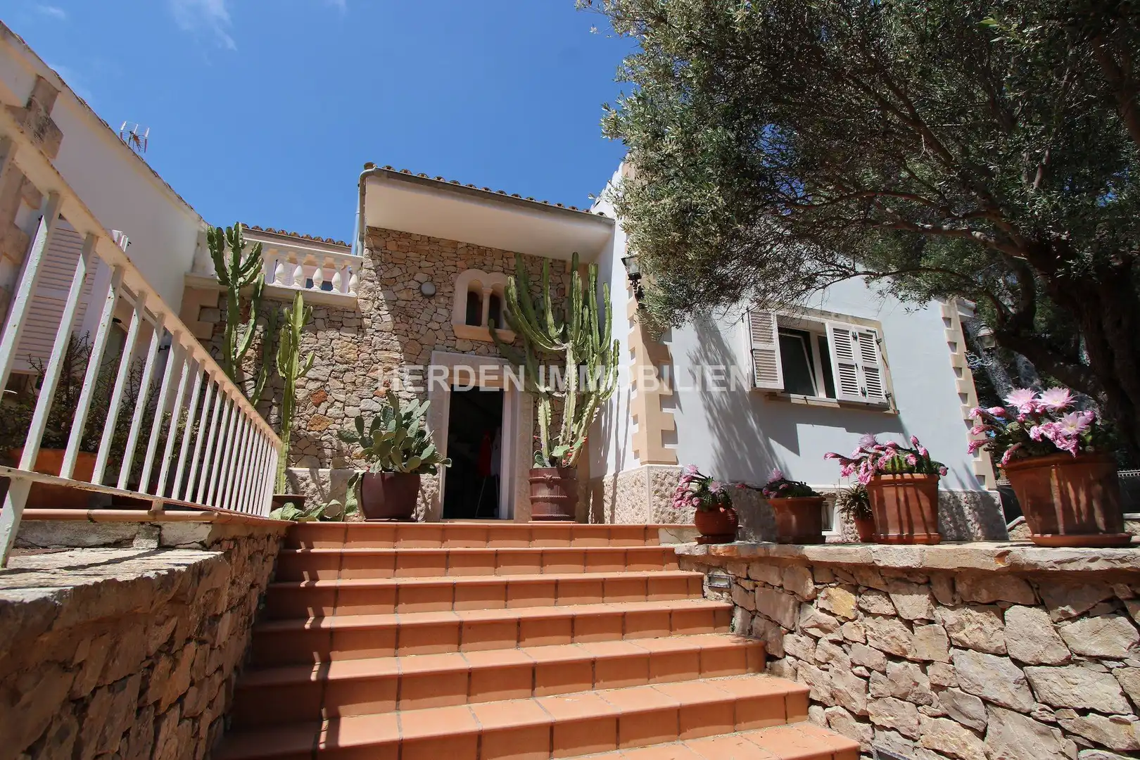 Exterior view of Houses for sale in Manacor  with Air Conditioner, Heating and Storage room
