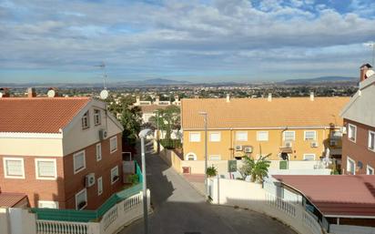 Vista exterior de Casa adosada en venda en  Murcia Capital amb Jardí privat i Terrassa