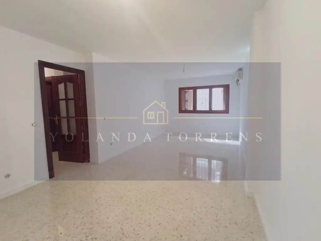 Vista exterior de Piso en venta en Alcalá de Guadaira