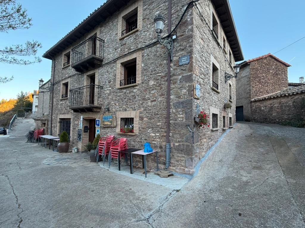 Exterior view of Building for sale in Las Peñas de Riglos