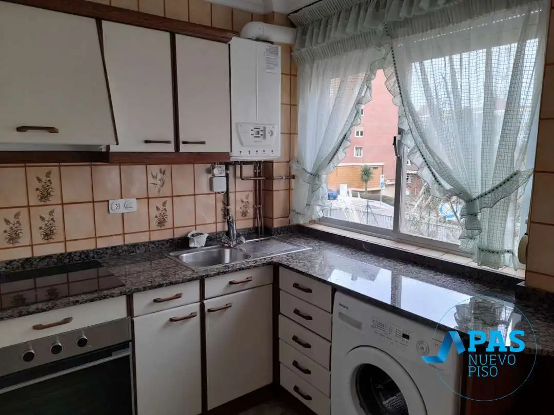 Kitchen of Flat for rent in Santander  with Heating and Furnished