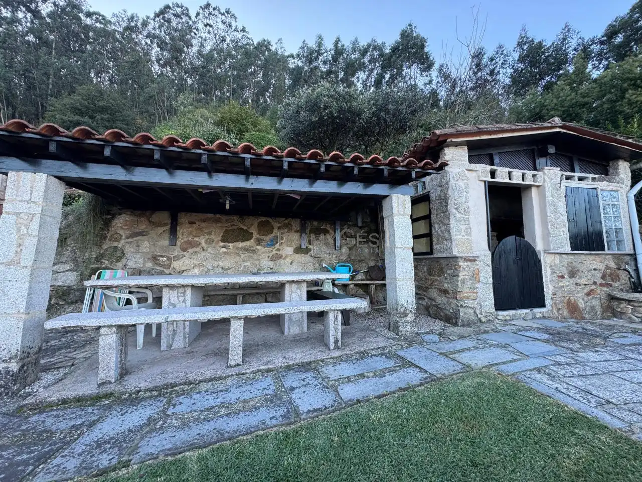 Terrassa de Casa o xalet en venda en Redondela amb Calefacció, Jardí privat i Terrassa