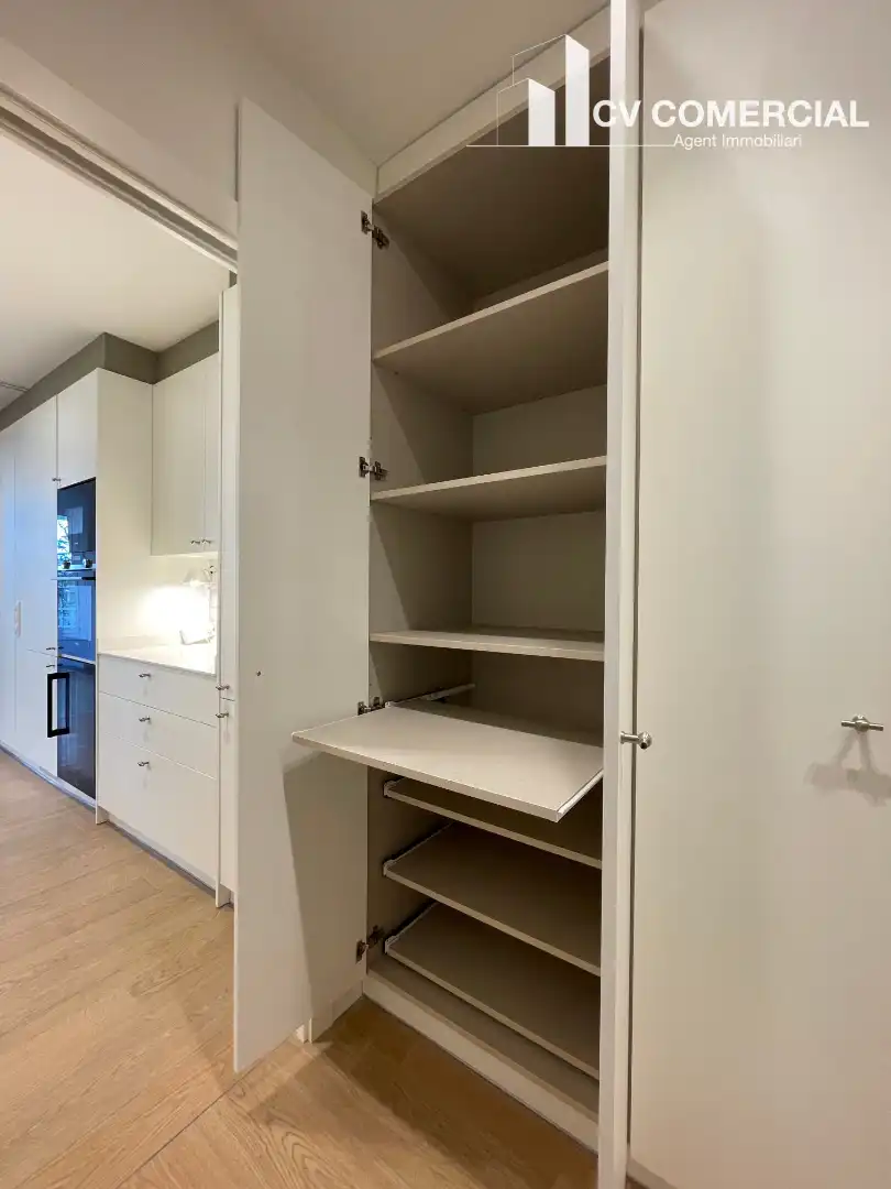 Bedroom of Flat for sale in Barcelona  with Air Conditioner, Heating and Parquet flooring