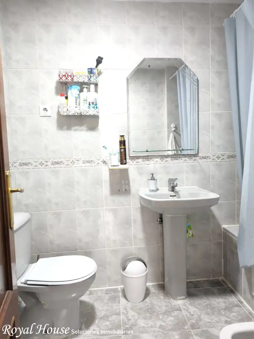 Baño de Apartamento en venta en Collado Villalba con Calefacción, Terraza y Horno