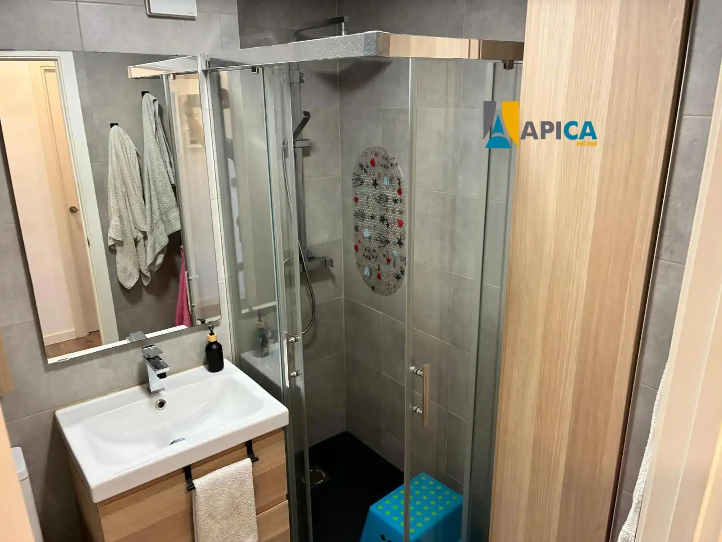 Baño de Piso en venta en Algeciras con Aire acondicionado y Amueblado