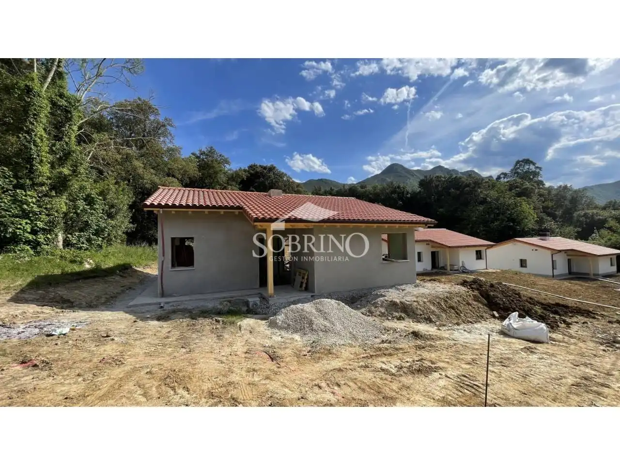 Casa o xalet en venda a Calle Piñeres de Pria, 1, Pría - Nueva-Hontoria - Naves