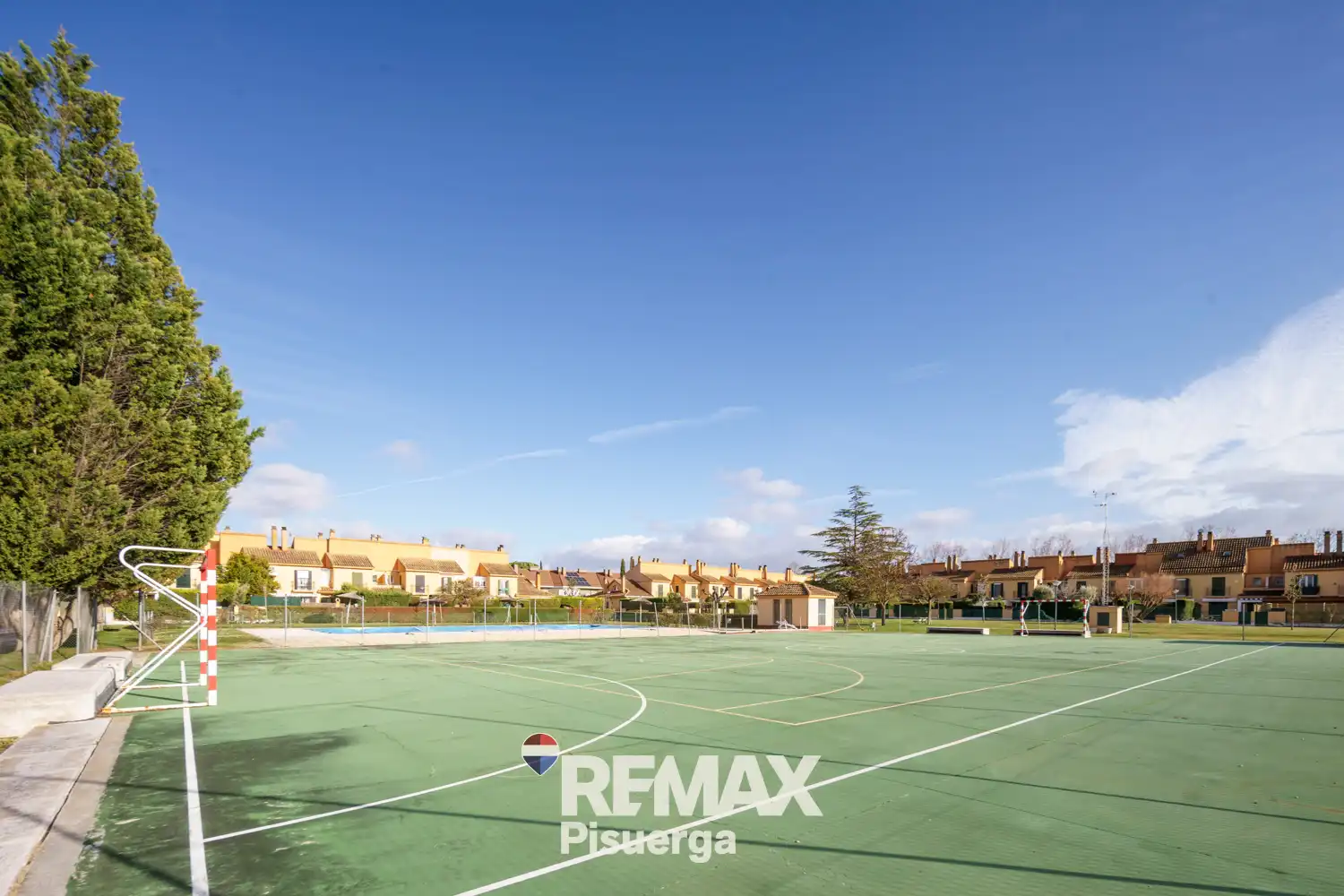 Vista exterior de Casa o chalet en venta en Simancas con Calefacción, Terraza y Trastero