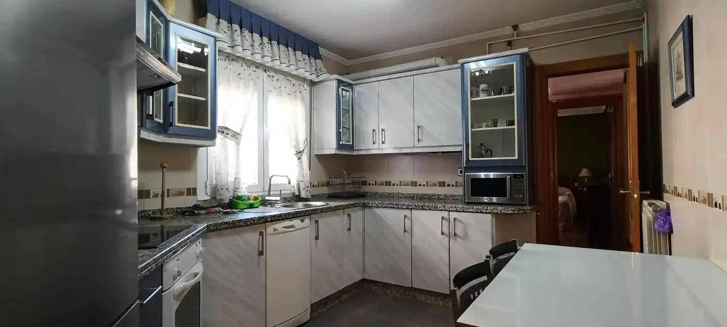 Piso en venta en Calle Miguel Hernández, Armunia