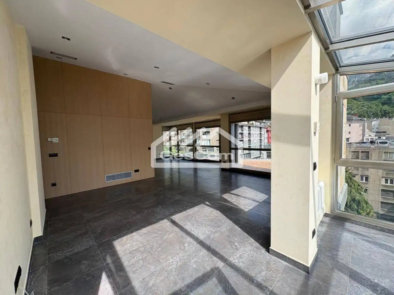 Ático en venta en Escaldes – Engordany con Aire acondicionado, Calefacción y Terraza
