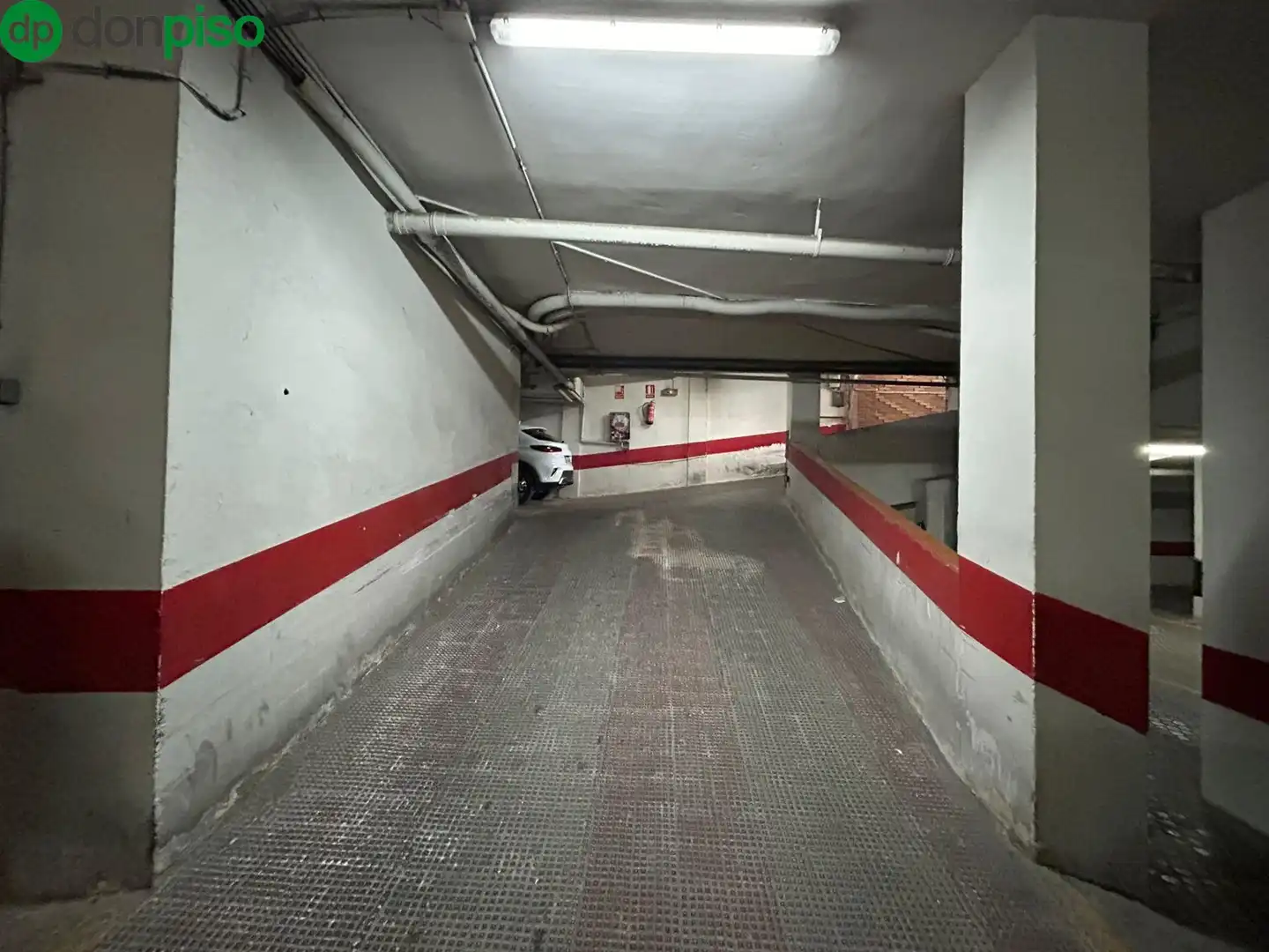 Garaje en venta en Calle Halcón, 18, Pajaritos