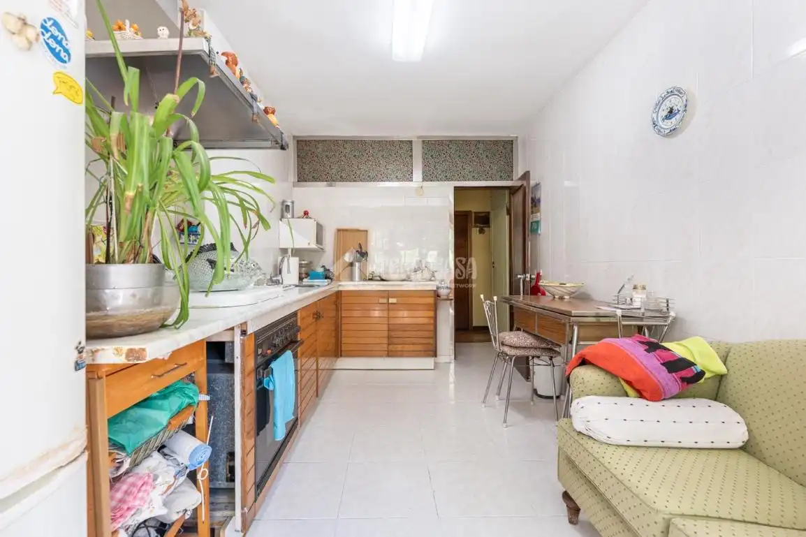 Kitchen of Flat for sale in Madrid  with Heating and Storage room