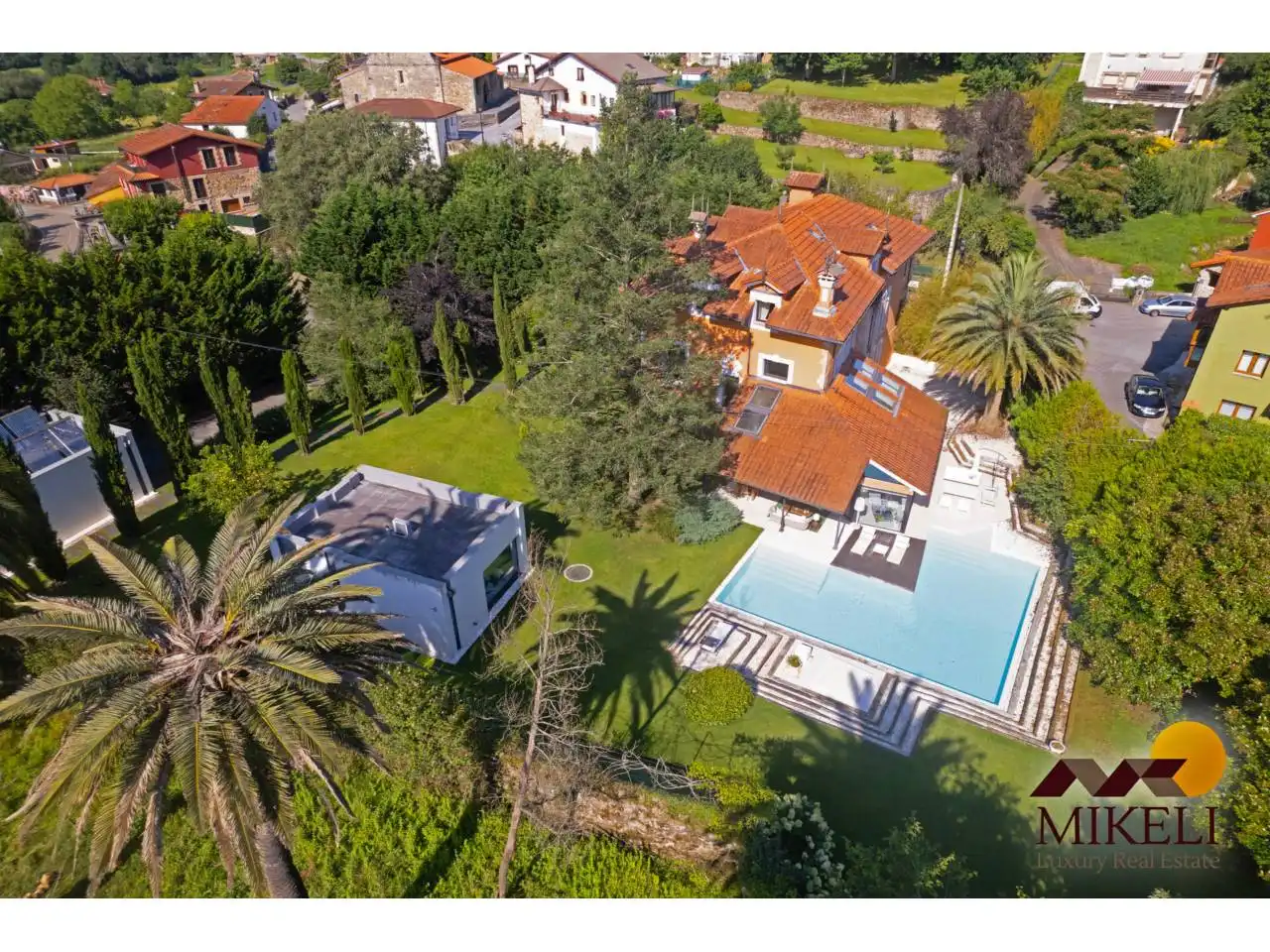 Jardí de Casa o xalet en venda en Medio Cudeyo amb Aire condicionat, Calefacció i Jardí privat