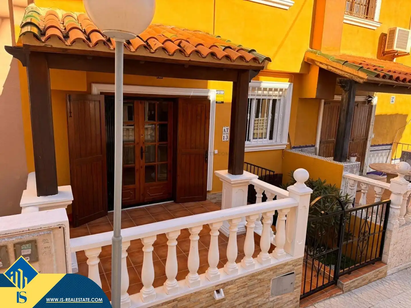 Außenansicht von Maisonette zum Verkauf in Torrevieja mit Terrasse und Möbliert