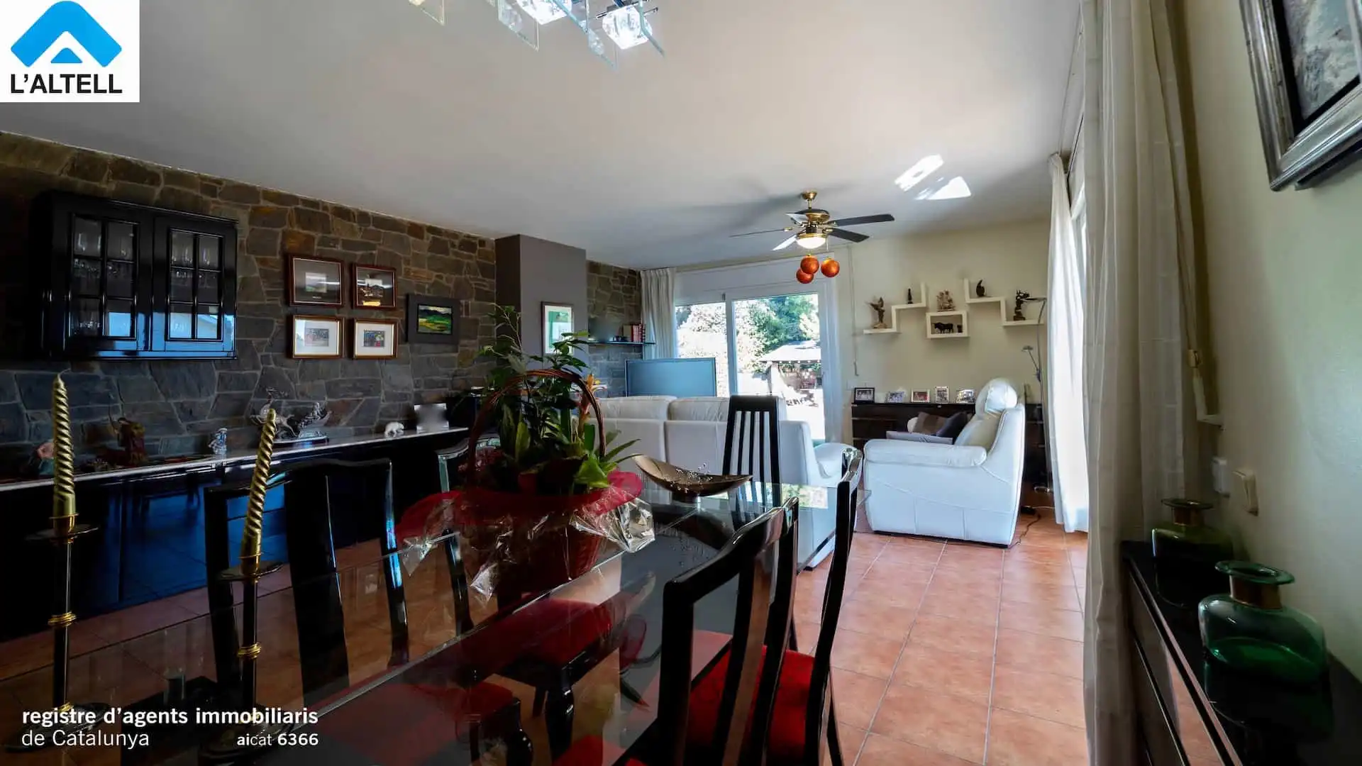 Esszimmer von Haus oder Chalet zum Verkauf in L'Ametlla del Vallès mit Klimaanlage, Heizung und Privatgarten