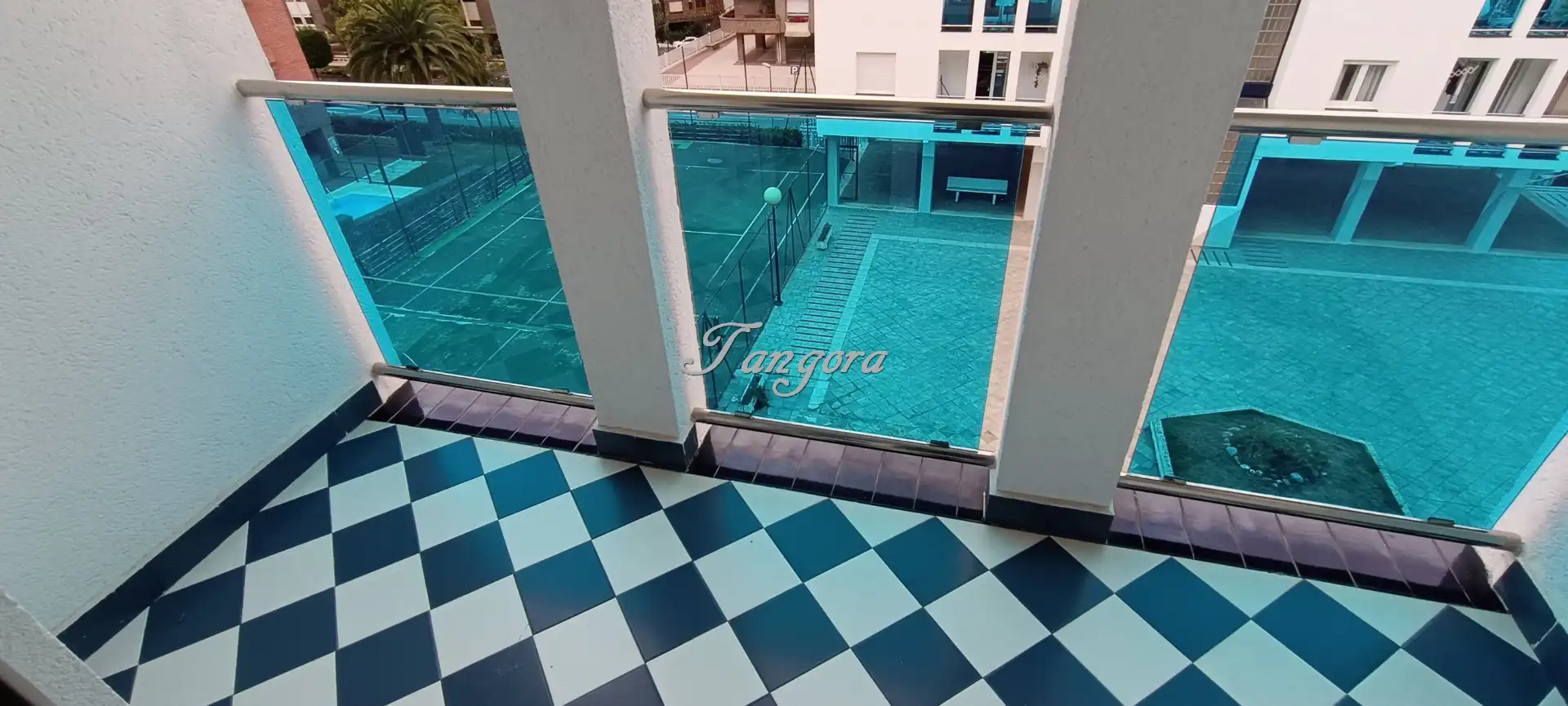 Schwimmbecken von Wohnung zur Miete in Castro-Urdiales mit Heizung, Terrasse und Möbliert