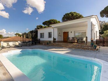 Haus mit Pool zum Verkauf in RIU LLOBREGAT