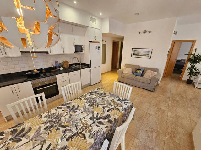 Piso en Alquiler en Calle Valdés en Barrio del Centro