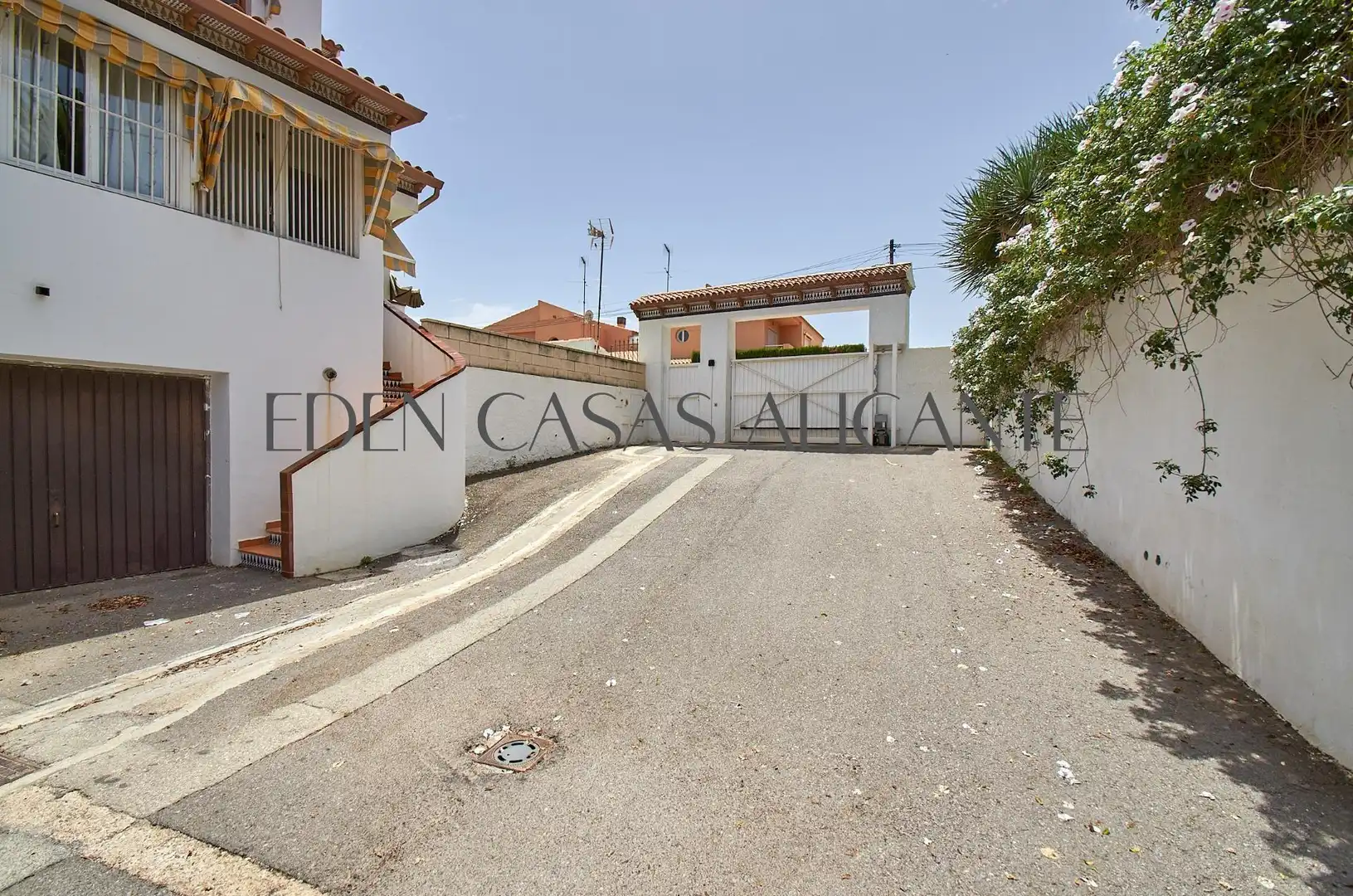 Casa aparellada amb terrassa en venda a Bellavista - Capiscol - Frank Espinós, imagen 41