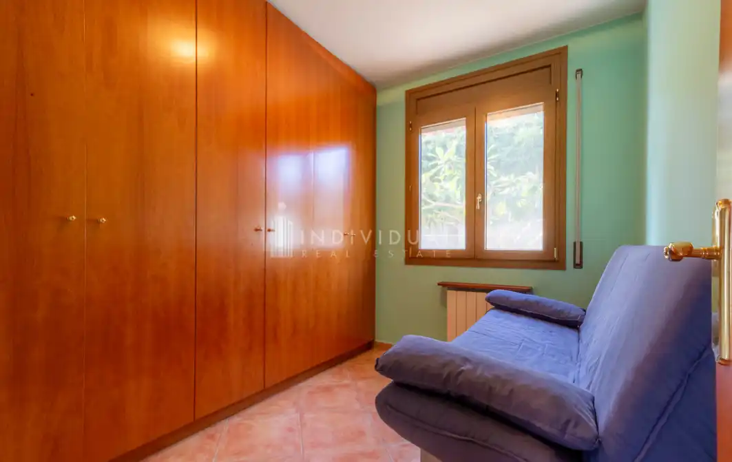 Dormitori de Casa o xalet en venda en Lliçà d'Amunt amb Calefacció, Jardí privat i Terrassa