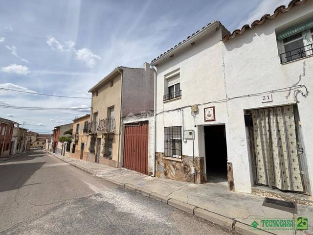 Casa adosada en Venta en C. de Isabel I de Castilla en Zarza de Tajo