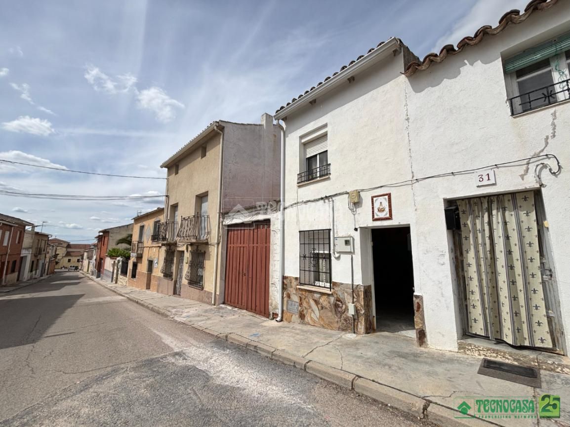 Vista exterior de Casa adosada en venda en Zarza de Tajo