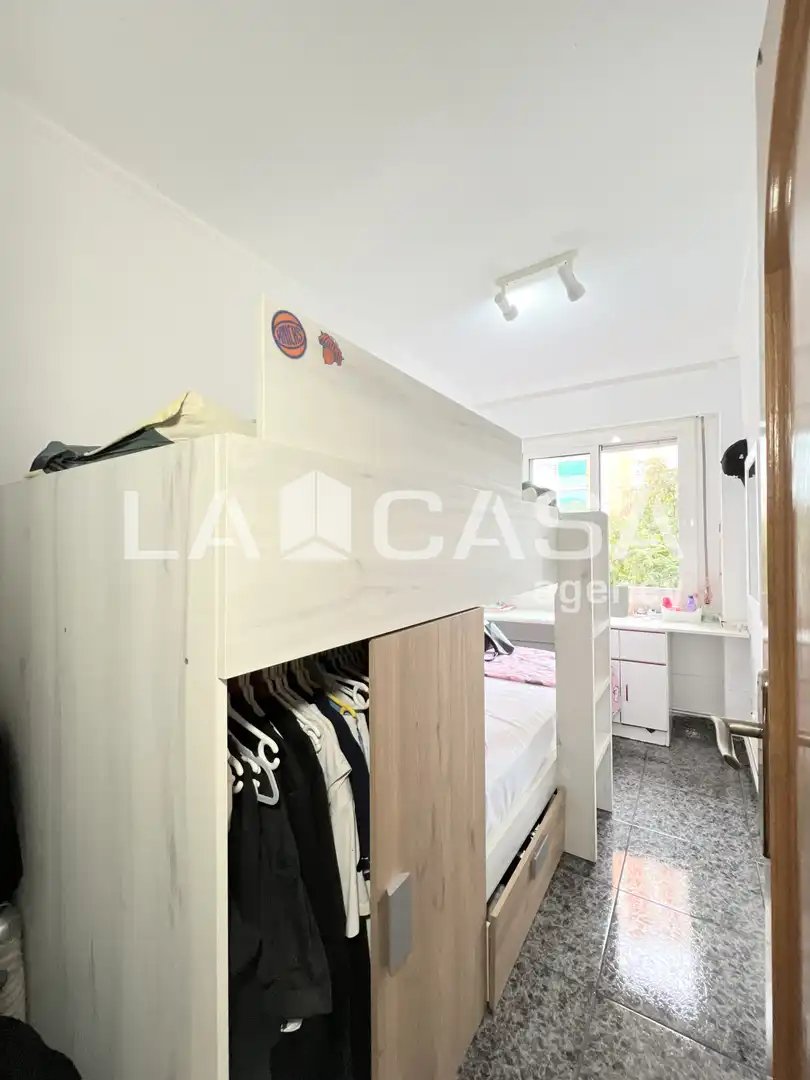 Habitación de Piso en venta en Badalona