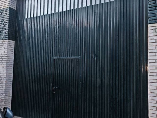 Local comercial en Venta en Calle Montevideo, 9 en Distrito Zeta - Recinto Ferial Cortijo de Torres