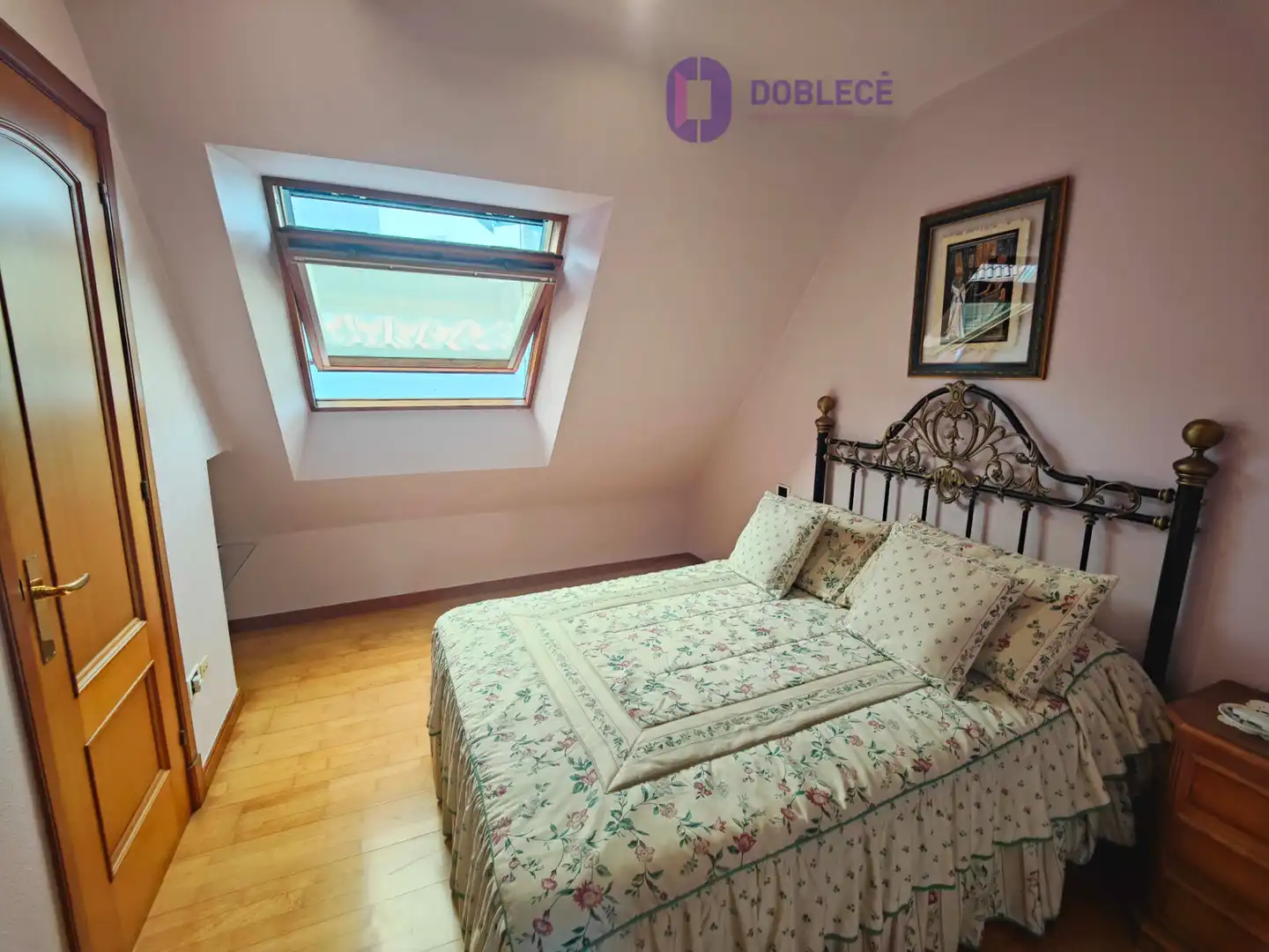 Habitación de Casa adosada en venta en Nigrán con Calefacción, Jardín privado y Parquet