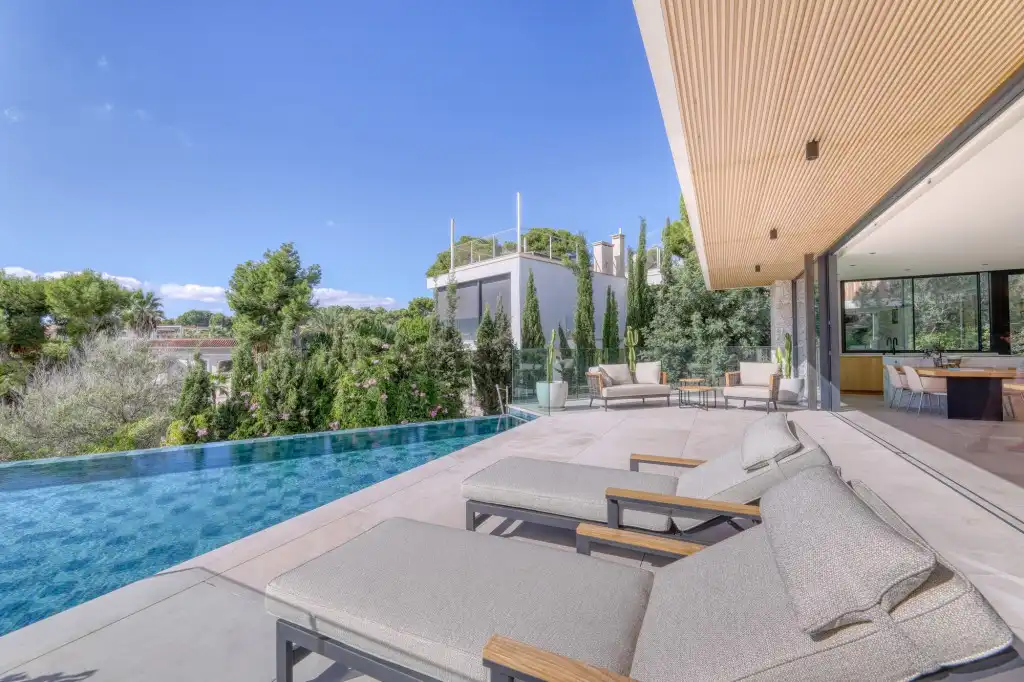 Terrace of Houses for sale in Calvià  with Air Conditioner, Private garden and Parquet flooring
