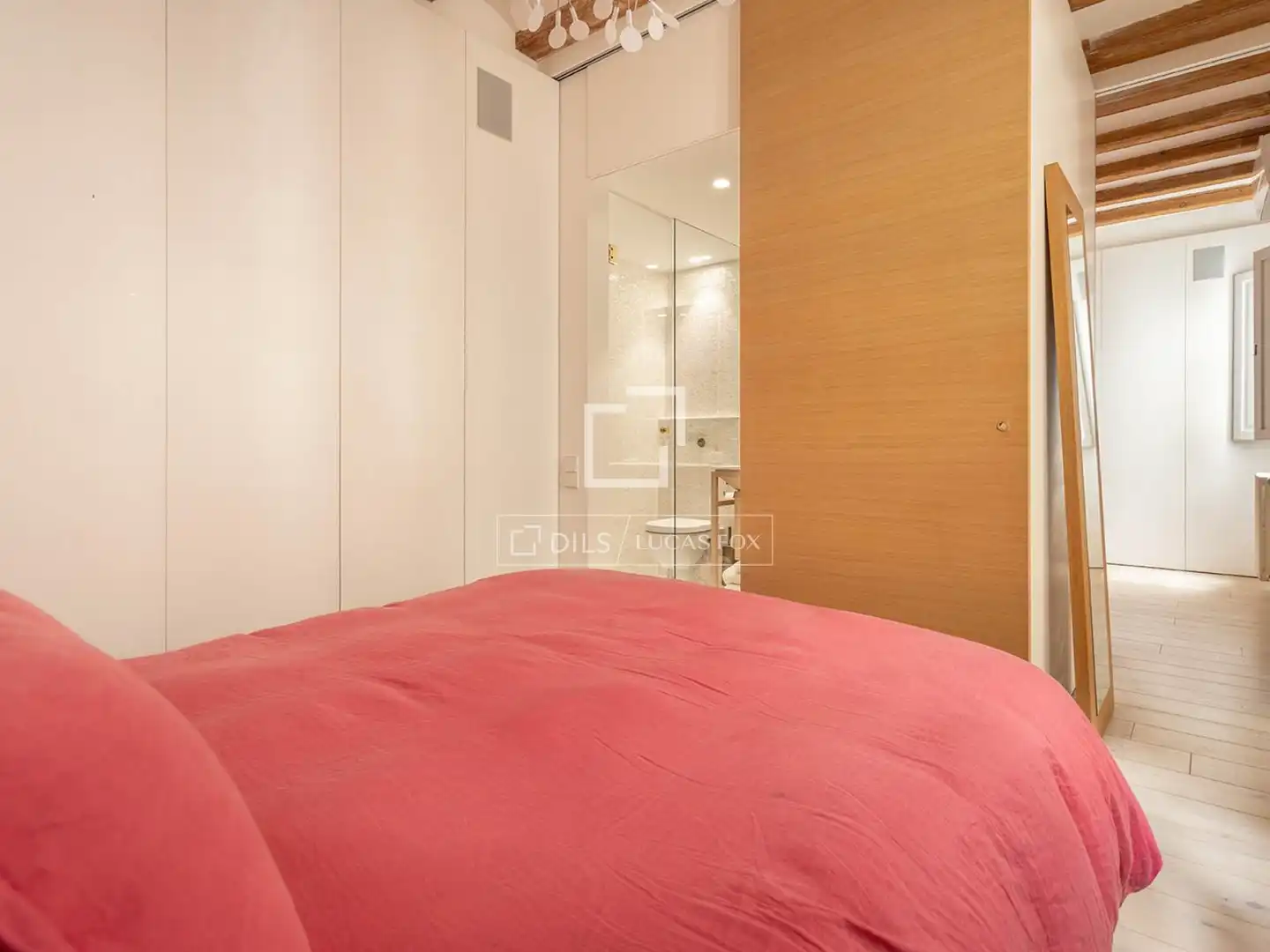 Bedroom of Flat for sale in Ciutat Vella