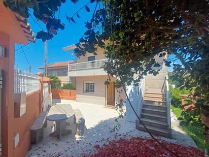 Exterior view of House or chalet for sale in Vigo   with Heating, Private garden and Parquet flooring