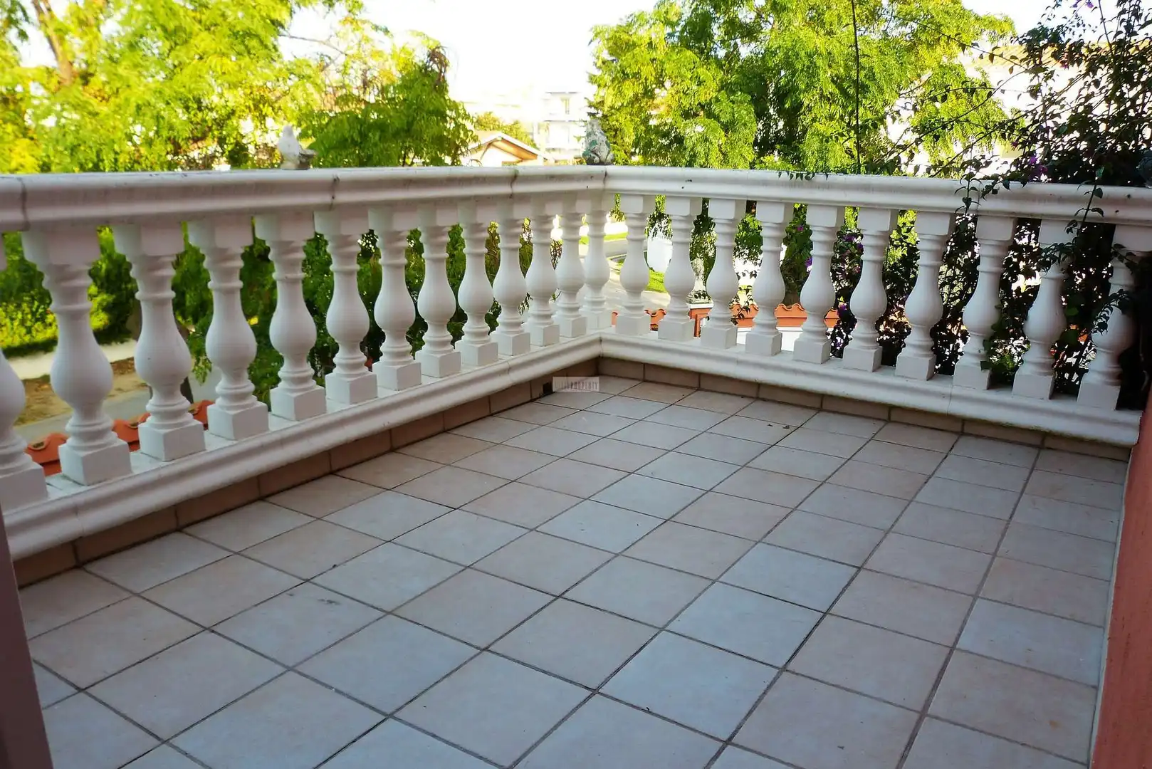 House with pool for sale in Requesens, imagen 13