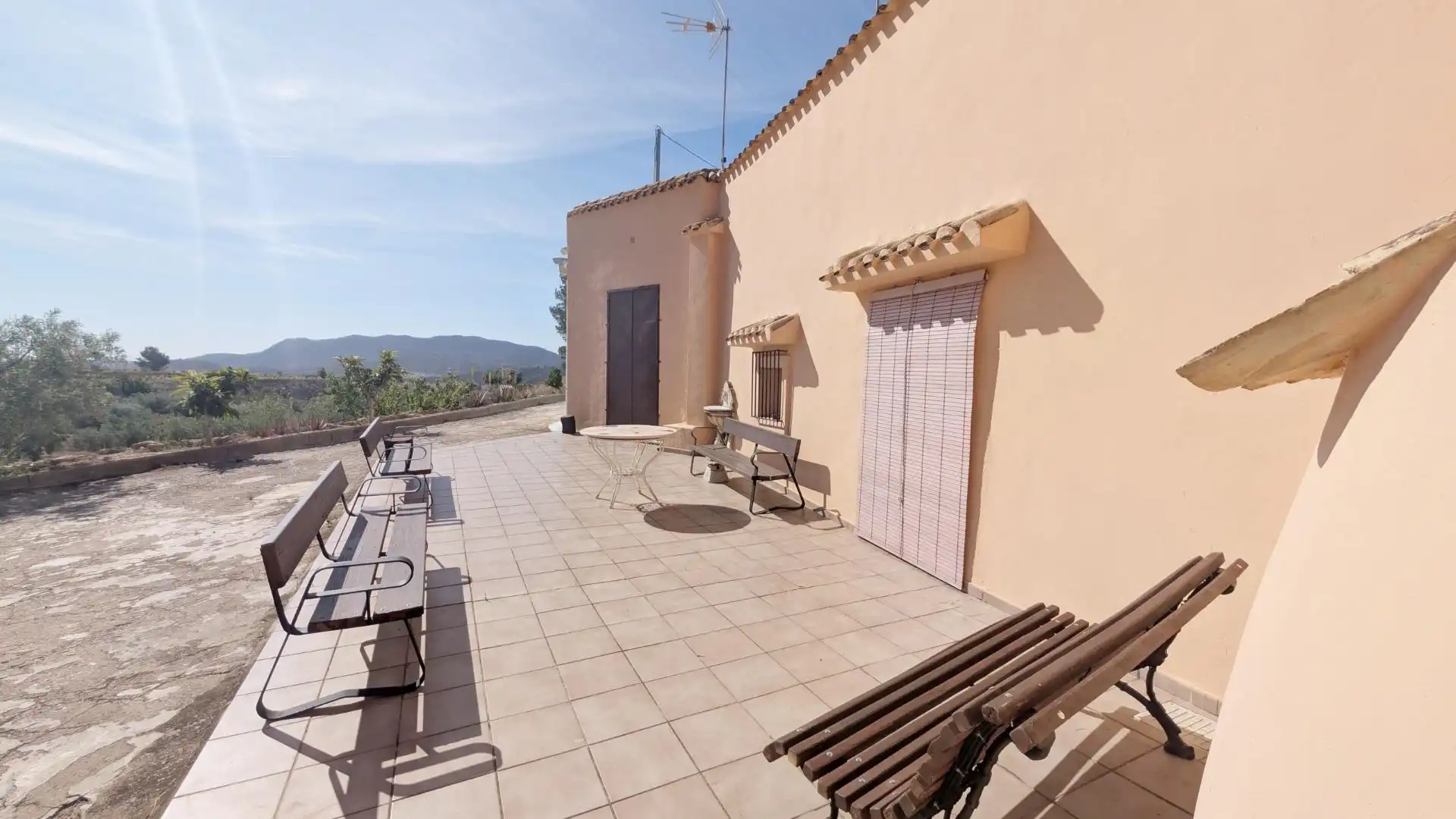 Casa con jardín en venta en Hondón de las Nieves / El Fondó de les Neus, imagen 2