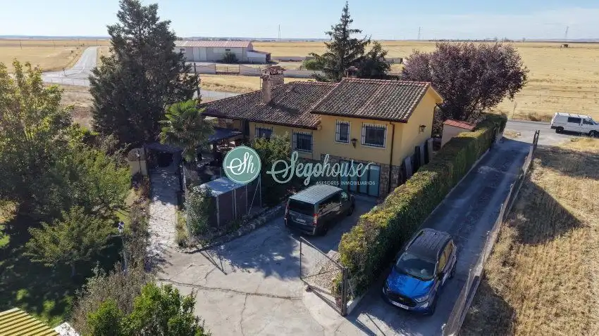 Detached house with garden for sale in Valverde del Majano, imagen 16