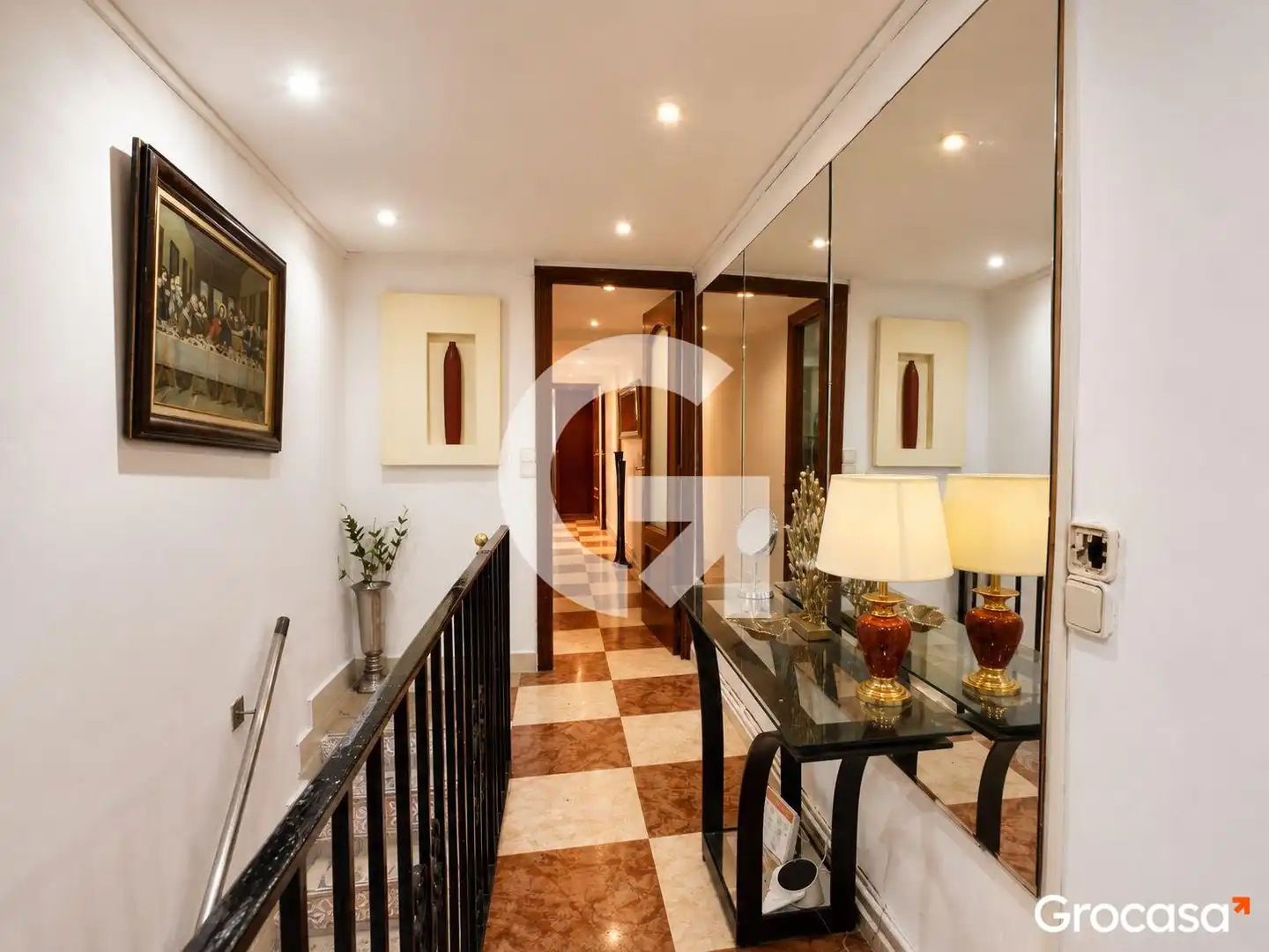 Flat for sale in Barcelona  with Air Conditioner and Heating